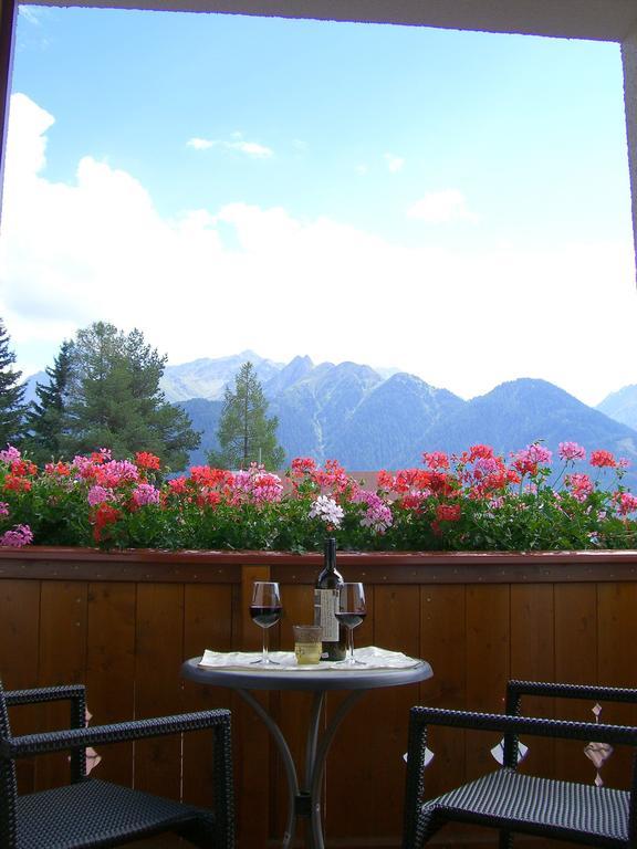 Hotel Garni Jaegerheim Зерфаус Стая снимка